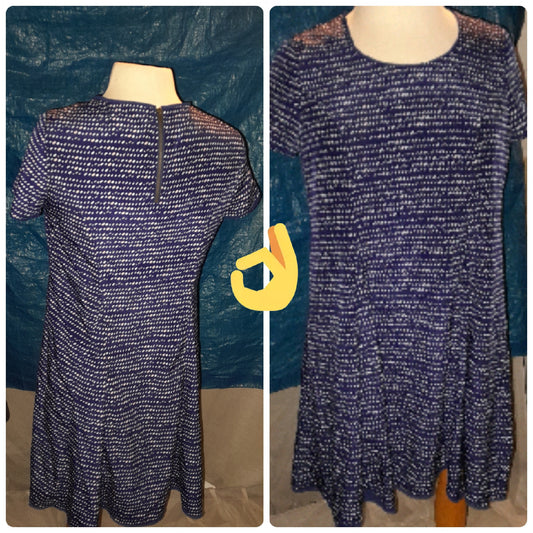 Semi-Casual silky dress